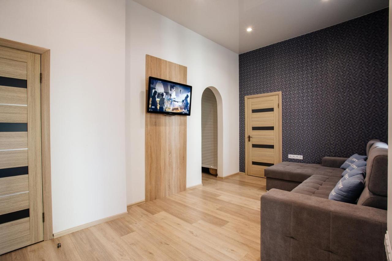לבוב Discovery Hotel מראה חיצוני תמונה
