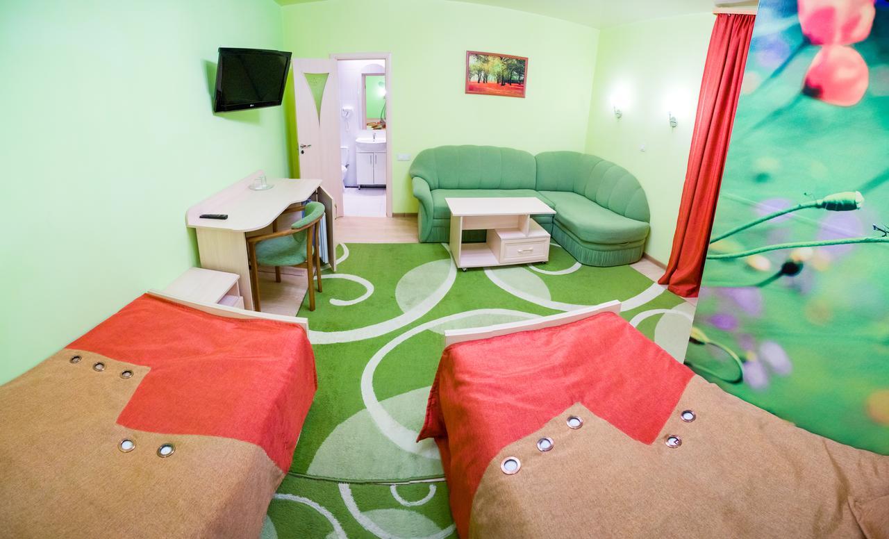 לבוב Discovery Hotel מראה חיצוני תמונה