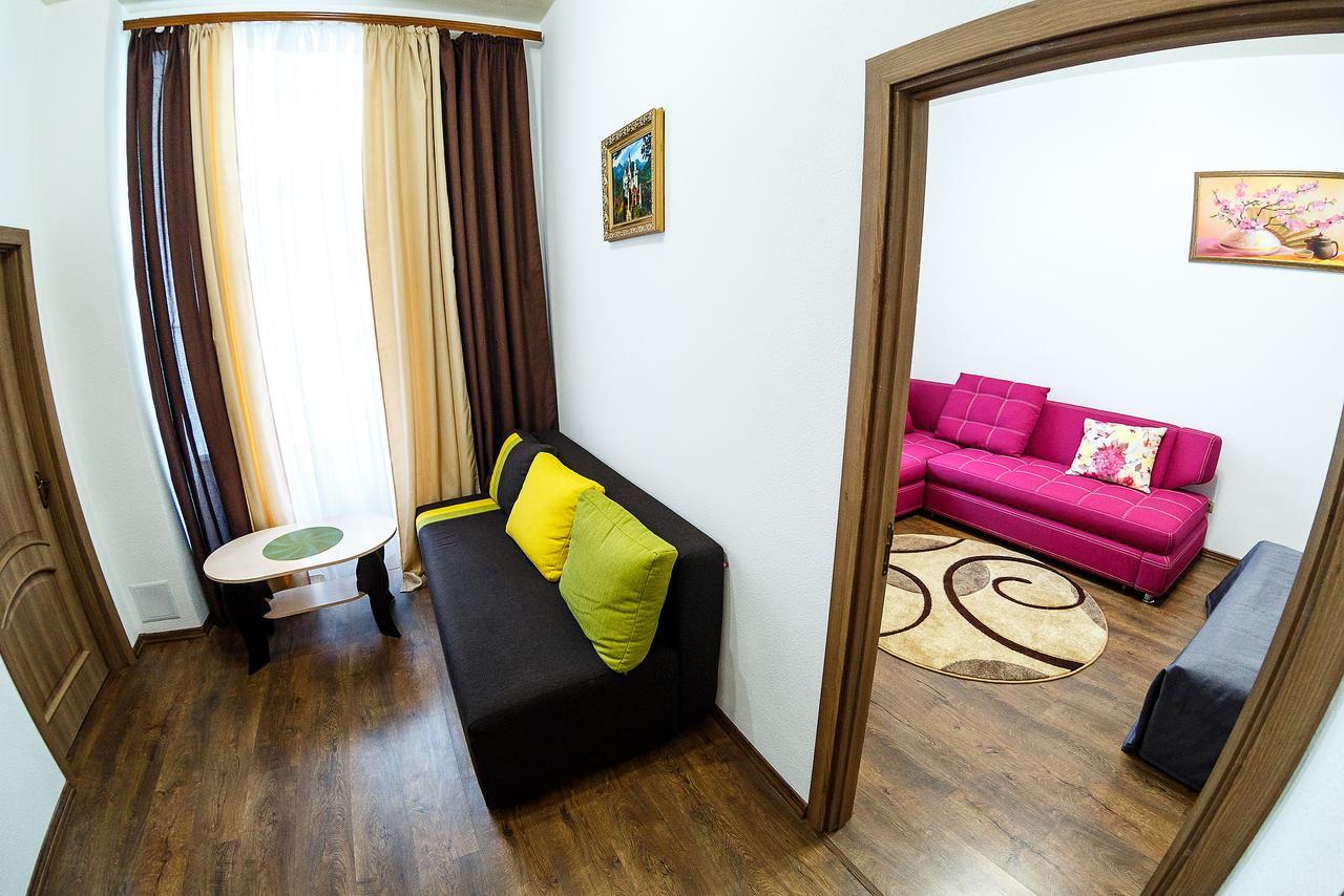 לבוב Discovery Hotel מראה חיצוני תמונה