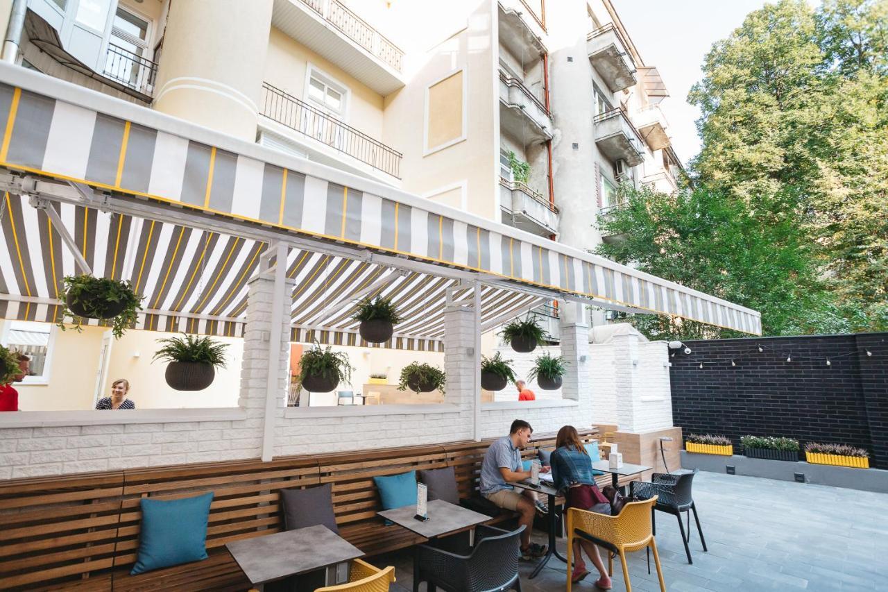 לבוב Discovery Hotel מראה חיצוני תמונה